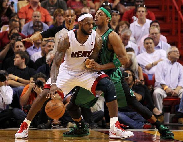 鹈鹕队以1 鹈鹕队以1